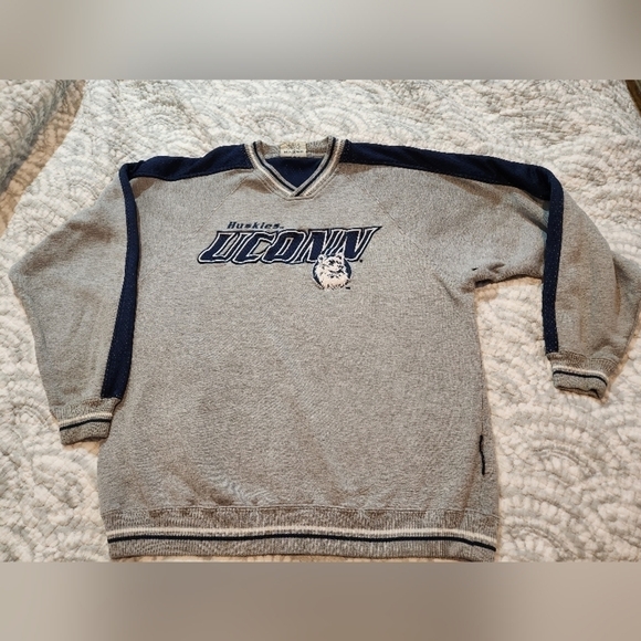 RARE 90s UCONN Huskies Lee Pullover Sweater - Picture 2 of 9